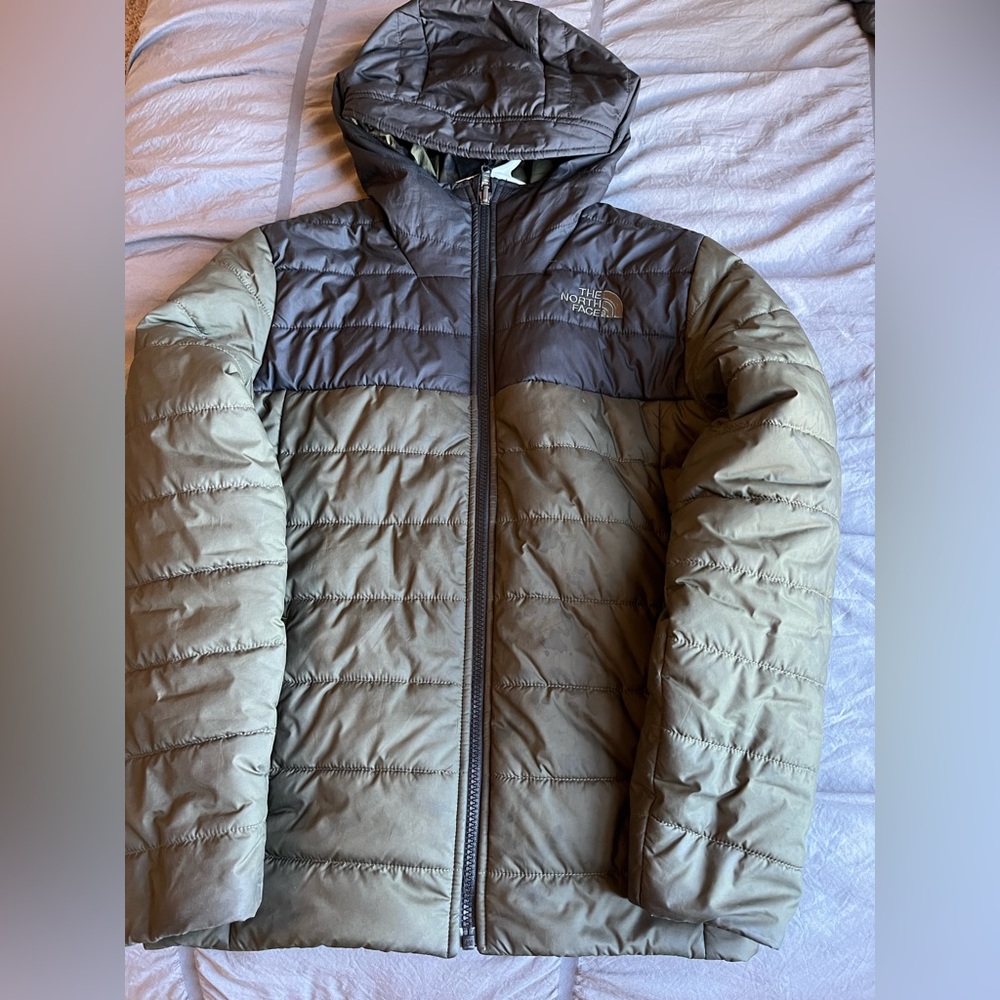 boys North Face winter coat. great condition!